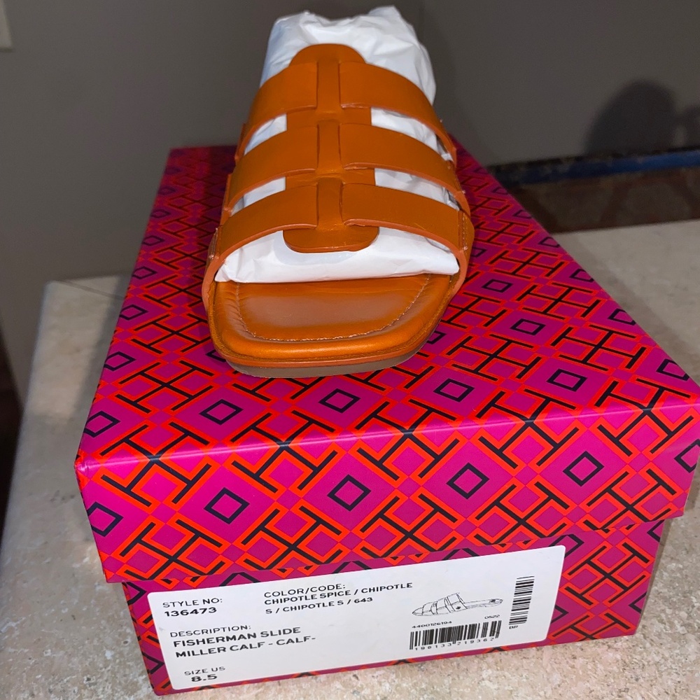 Authentic Tory Burch Fisherman Slide size 8 1/2